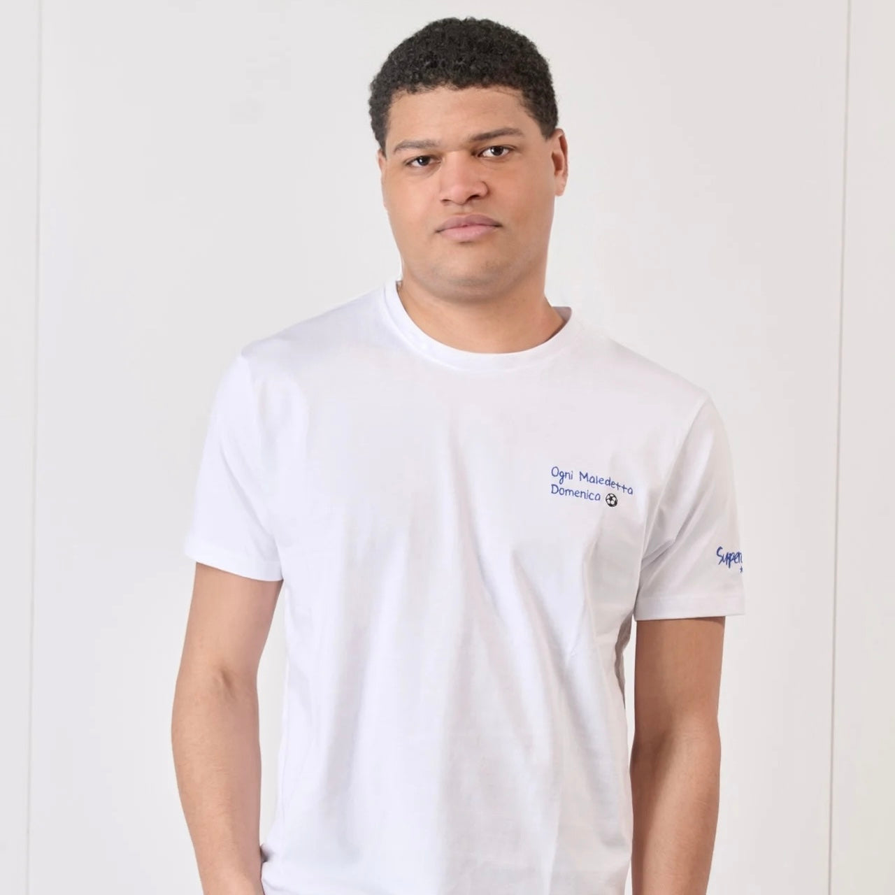 8m T-shirt con ricamo Ogni Maledetta Domenica Supercultue